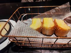 软香黄油面包佐芝士焗菌菇酱-西堤厚牛排(国瑞店)