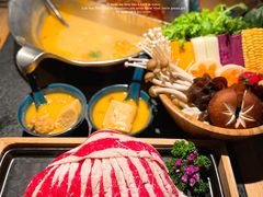 -湊湊火锅·茶憩(南京东路悦荟店)