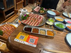 -明洞阿姨·韩式酱蟹烤肉·创意料理(三元桥店)