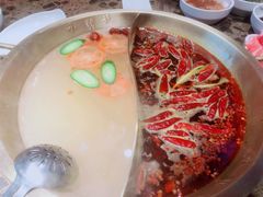 牛油锅底-小龙坎老火锅(工体店)