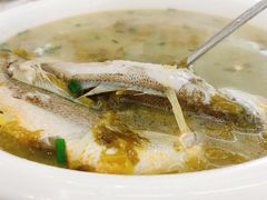 -渔中舟海鲜大排档(普陀沈家门店)