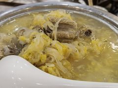 排骨炖酸菜-宝发园名菜馆