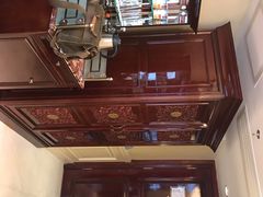 -深圳富苑皇冠假日套房酒店