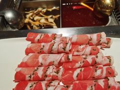 -海底捞火锅鲜切牛肉主题店(长寿路店)