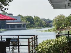 -上海怡沁园度假酒店