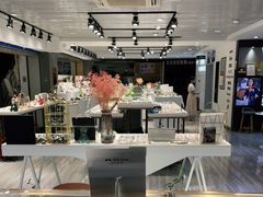 -宏宇眼镜蔡司依视路折扣店(兆佳眼镜城店)