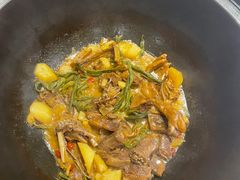 -玺炖·中国铁锅炖(南京东路店)