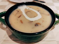 奶油菌菇浓汤-西堤牛排(南京龙江店)