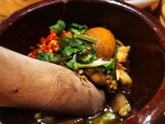 -老滇山寨•云南特色菜•地方菜•民族风情歌舞表演(金碧店)