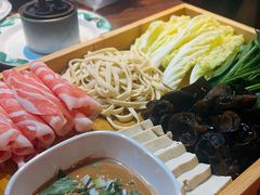 -老北京胡同味道二荤铺(酒仙桥店)