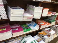-新华传媒教材书店(中山南二路)