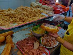 -Bánh Mì Huynh Hoa