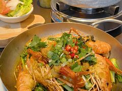 -大头虾越式风味餐厅(光明广场店)