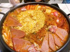肥牛部队锅-博姆炸鸡精品餐厅(常发广场店)
