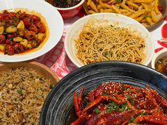 -肥肥虾庄·金牌油焖大虾(汉口城市广场店)