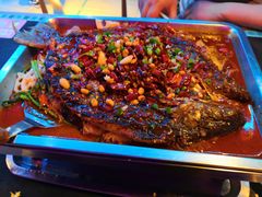 -鸣记脆皮烤鱼·海鲜烤鱼(三八广场店)