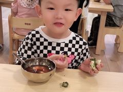 -黄浦乐烁龙鱼宝贝托育园(海潮路校区)