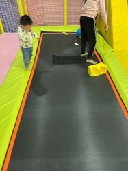 -雅乐达儿童乐园(海韵广场店)