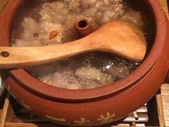 -云海肴·汽锅鸡·云南菜(天山百盛优客店)