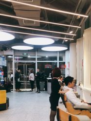 -PE SALON 