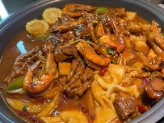 -徐记小怪兽肉蟹煲(中央大街店)