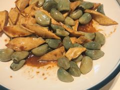 -八府香鸭·啫啫煲(华山路店)