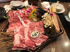 -我那覇豚肉店(カフーナ旭橋店)