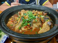 太平湖砂锅鱼-徽州美食(三十年老店)