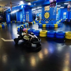 -卡尔飞车(武汉青山印象城店)