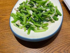 -赶海部落海鲜城(海阳路店)