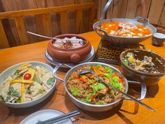 -老滇山寨•云南特色菜•地方菜•民族风情歌舞表演(金碧店)