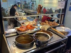 -明姨仔潮汕美食·碳炉猪脚·汕尾牛腩饭·起片鸡煲(起义路店)