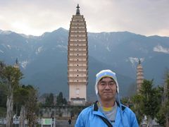 -三塔倒影公园