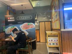-李先生牛肉面大王(济南火车站候车室店)