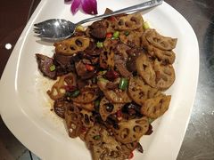 卤藕回锅牛肉-刘胖子家常菜·蹄花焖藕(兴业店)