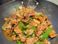 -费大厨辣椒炒肉(高铁吾悦广场店)
