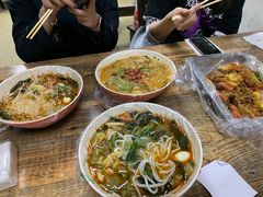 -二钢串叔麻辣烫(华龙大厦店)