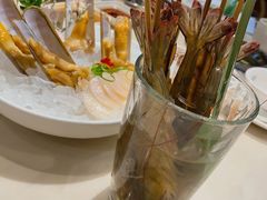 鲜活竹签虾-围炉夜话·潮汕卤水火锅(榕江店)