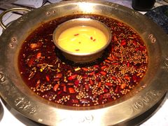 鸳鸯锅-哥老官重庆美蛙鱼头(宝山龙湖店)