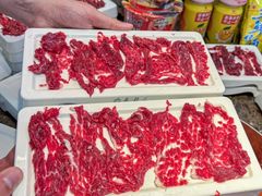 -来龍儿鲜切牛肉自助老火锅
