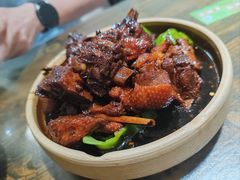 砂钵黑鸭-神仙钵湘香土菜馆(光华路店)