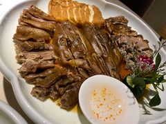 卤水狮头鹅三拼-尚一汤·粤菜海鲜(环球港店)