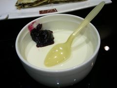 蓝莓双皮奶-院落创意菜