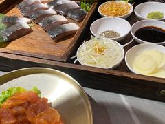 -围炉肉舍•炭烤活鳗•丹东海鲜烤肉(步行街店)