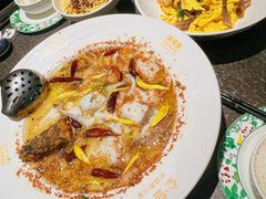 老坛酸菜鲈鱼-渔语鱼新川菜Bistro(万象天地店)