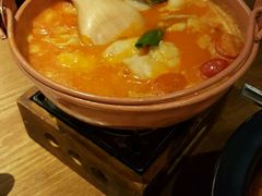 -云海肴·汽锅鸡·云南菜(天山百盛优客店)