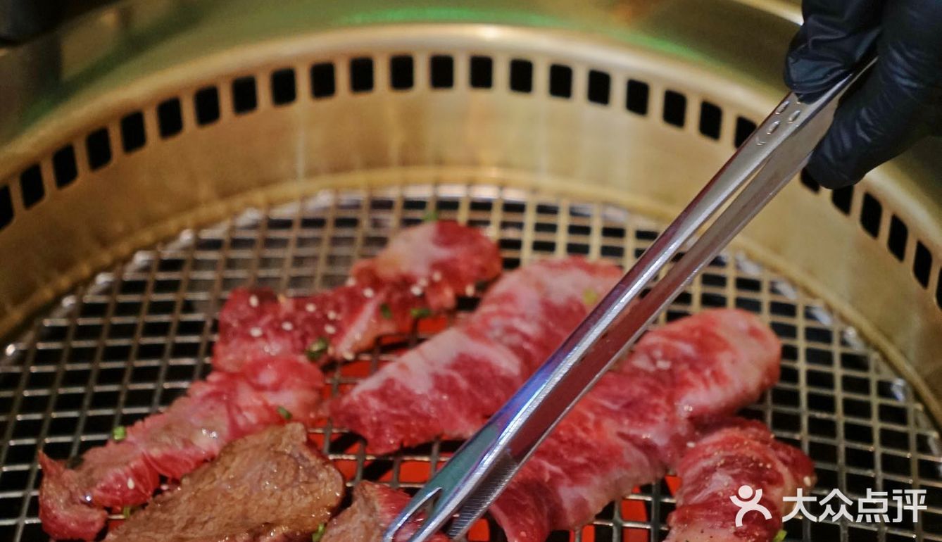 成都约会氛围感餐厅~西南首家新派烧肉酒廊