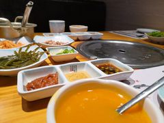 -唯成•韩国炭火烤肉 유성고기