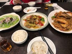 -乾坤饭店