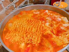 -辛明堂洞韩式芝士年糕火锅(万达店)